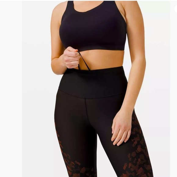 Lululemon Mapped out High Rise tight 28โ-black with orange/res camo-size 4 - Picture 6 of 16